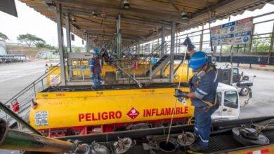 Photo of Petroecuador y Seguros Sucre acuerdan una cobertura provisional de póliza de todo riesgo